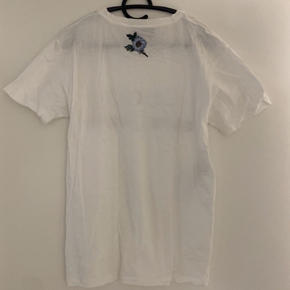 Like New - Authentic Gucci oversized logo t-shirt - Picture 4 of 11